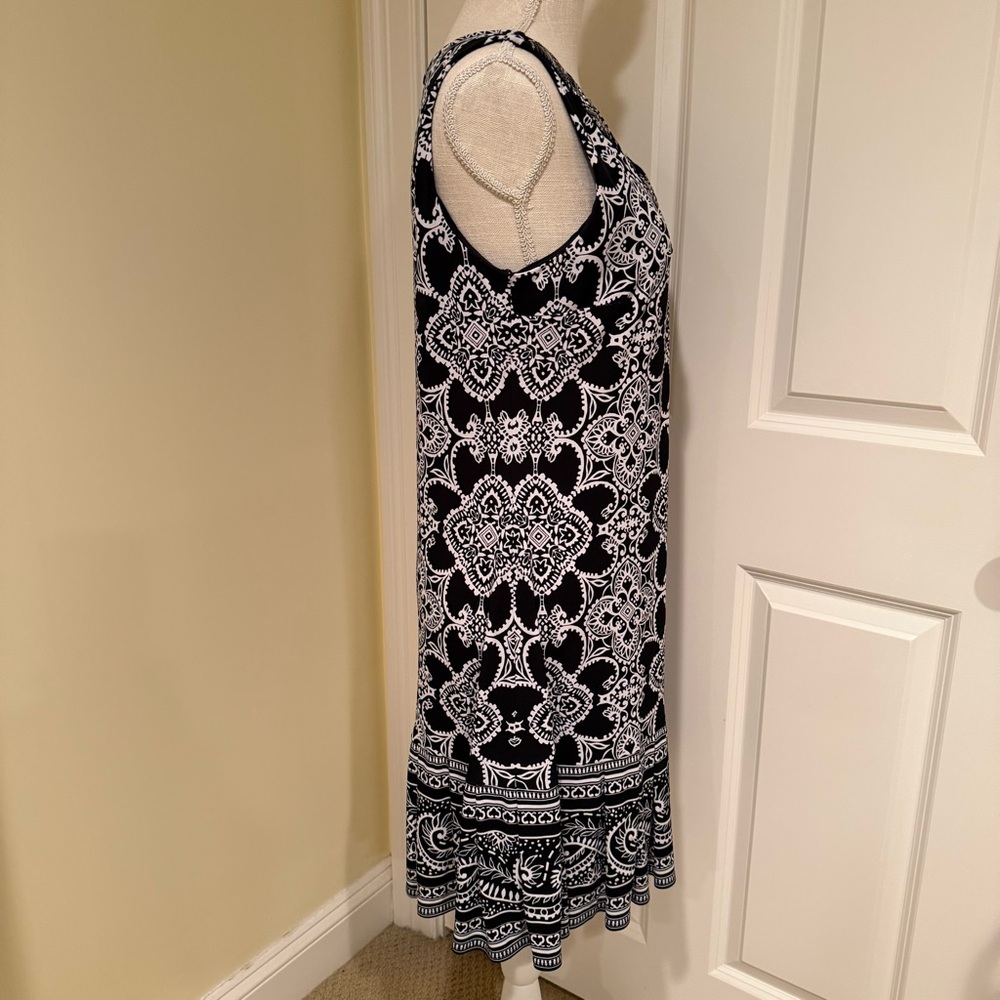 NEW WHITE HOUSE BLACK MARKET DRESS - Picture 11 of 16